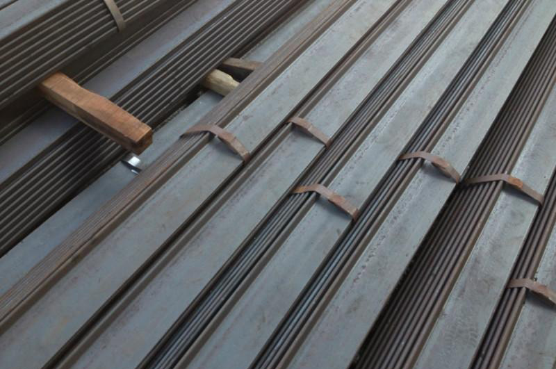 Customized black mild steel flat bar Q235 exporteda6o